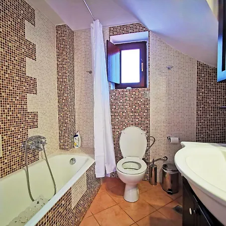 Anaroussa Diros Maisonette Feriehus