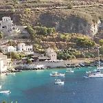 Holiday home Anaroussa Diros Maisonette
