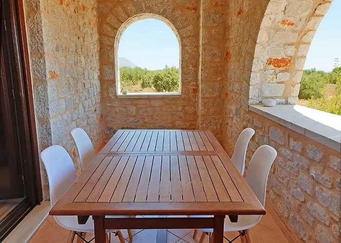 Сasa de vacaciones Anaroussa Diros Maisonette Areopoli